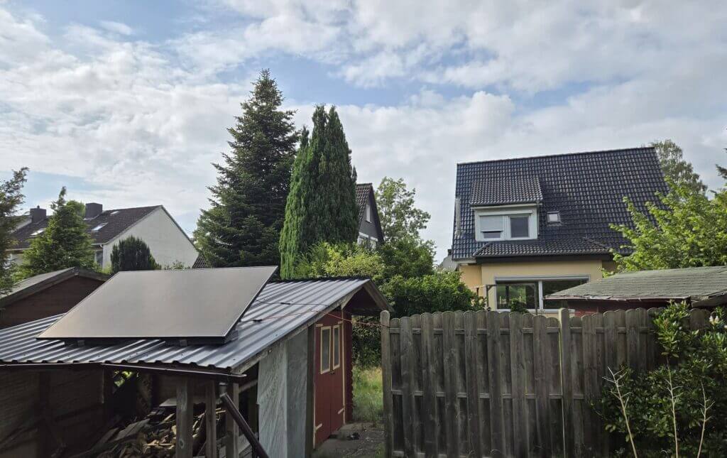 Kleines Kraftwerk Test Solarmodul auf dem Dach