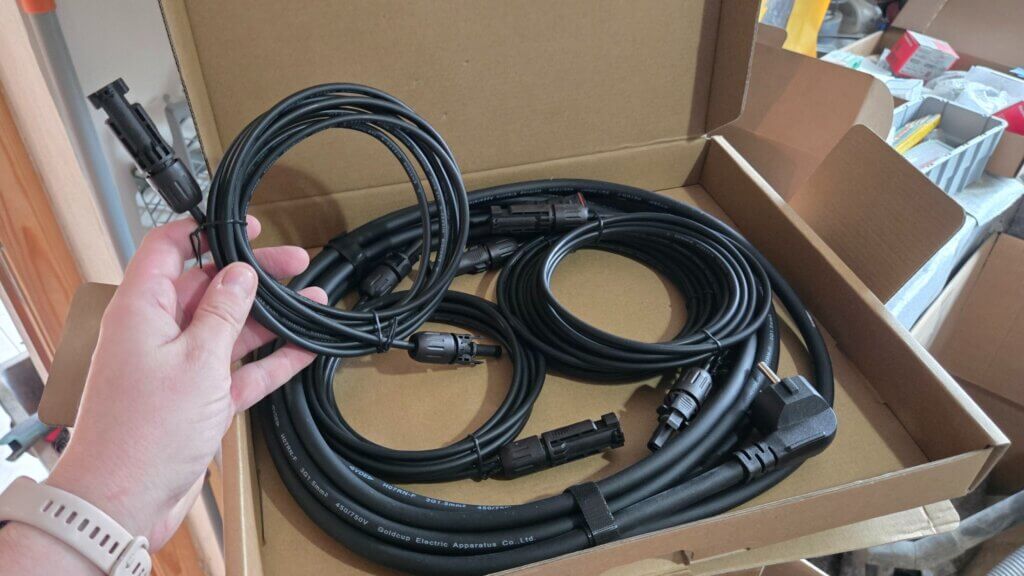 Svea Solar Balkonkraftwerk Test Kabel