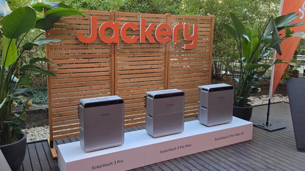 Jackery SolarVault 3 Speicher PV Balkonkraftwerk Varianten